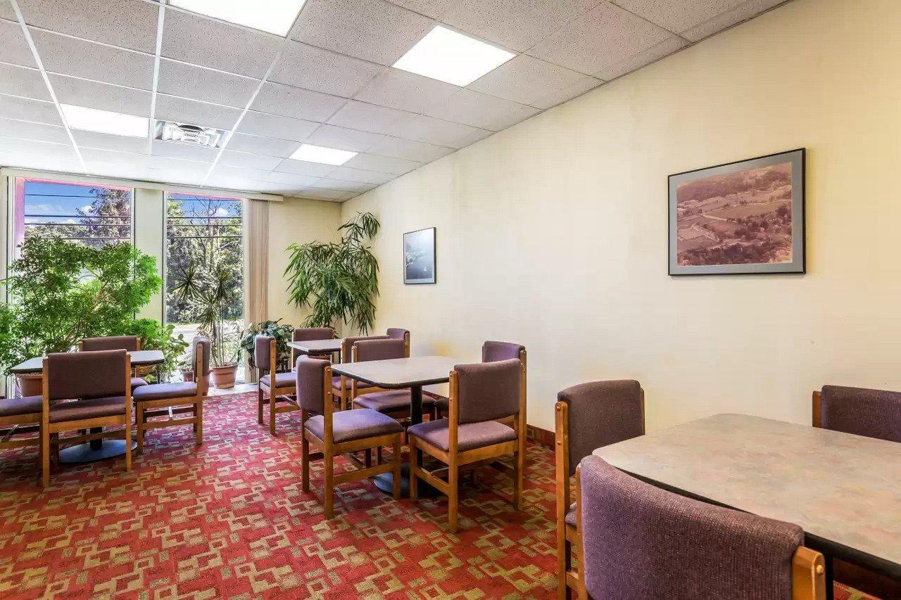 Econo Lodge Stewart International Airport New Windsor Bagian luar foto