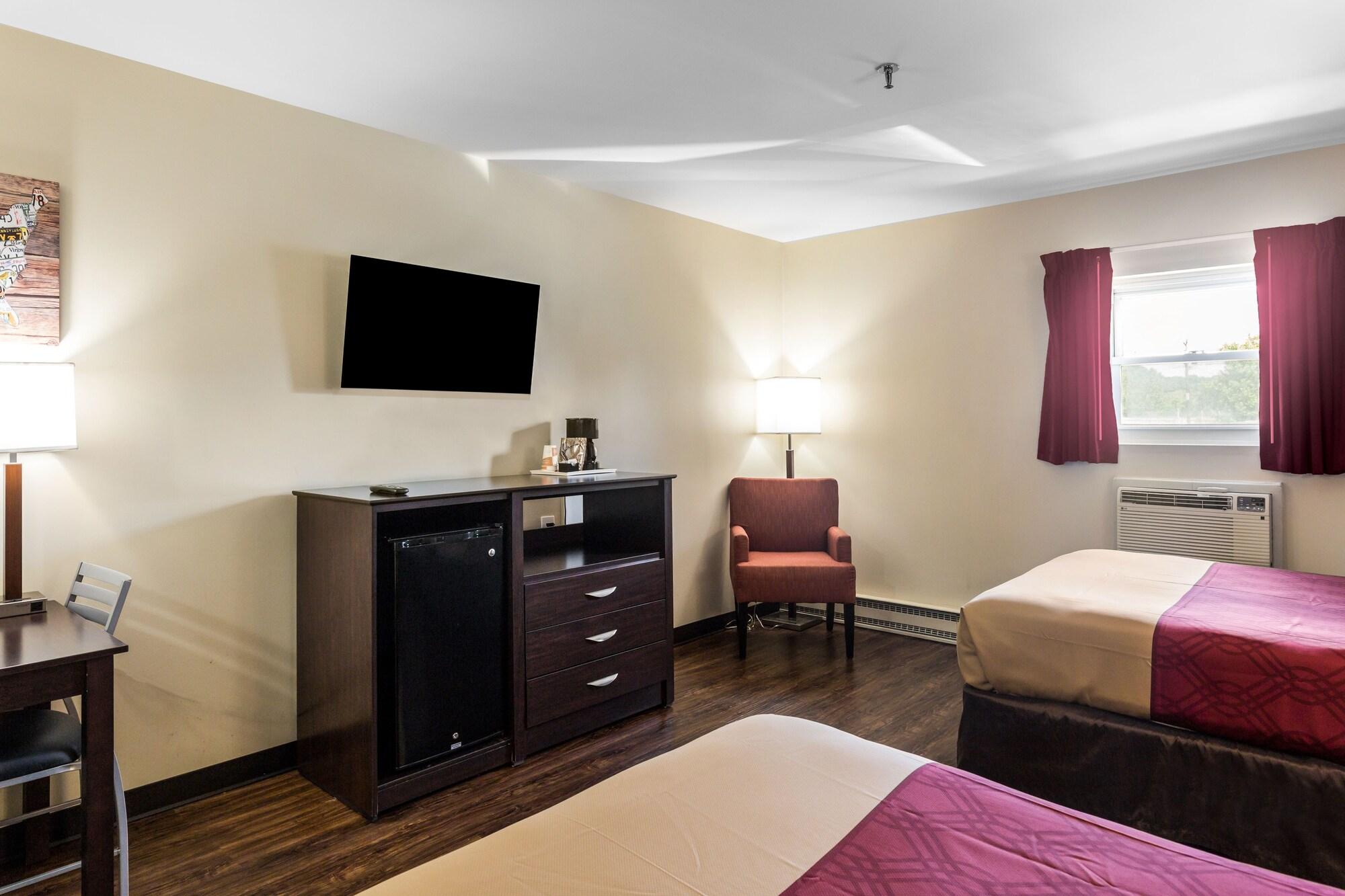 Econo Lodge Stewart International Airport New Windsor Bagian luar foto