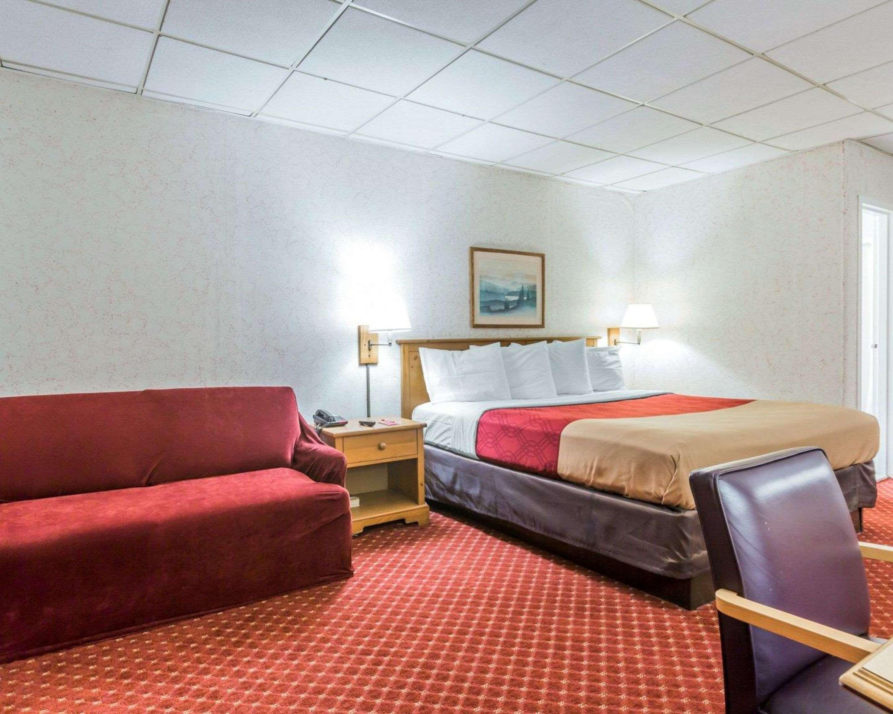 Econo Lodge Stewart International Airport New Windsor Bagian luar foto
