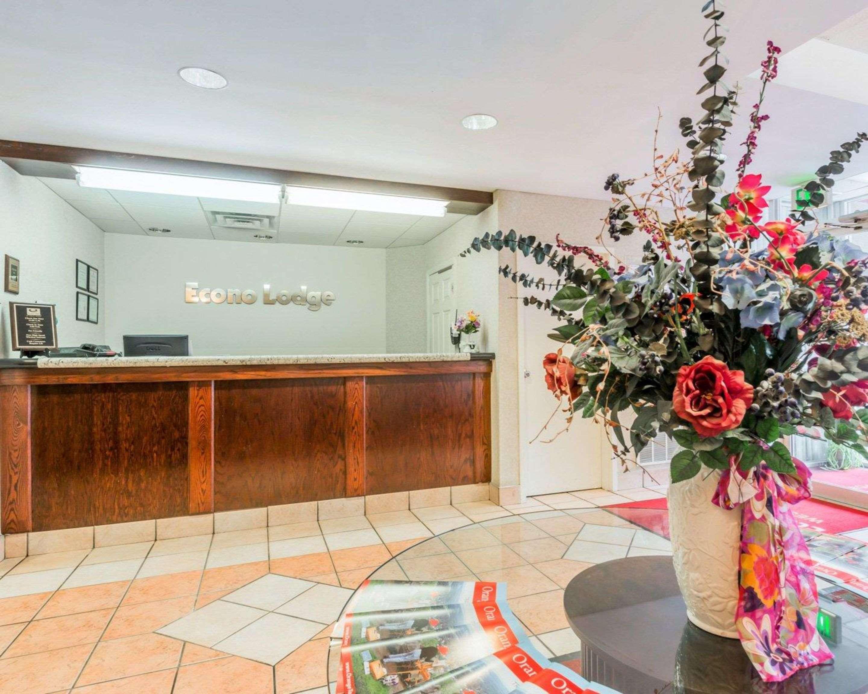 Econo Lodge Stewart International Airport New Windsor Bagian luar foto