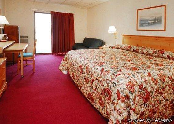 Econo Lodge Stewart International Airport New Windsor Bagian luar foto